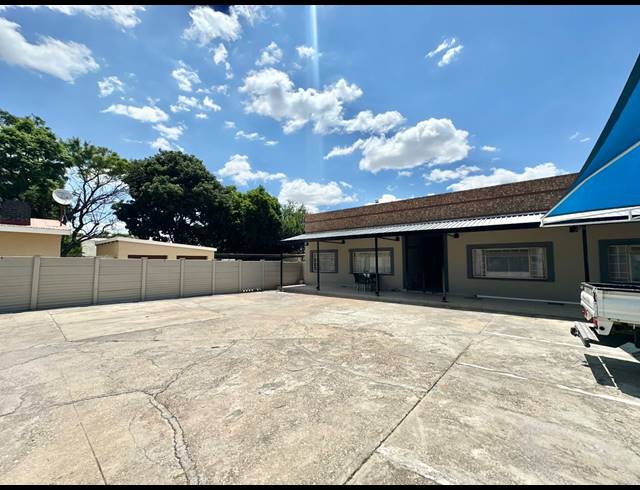M² APARTMENT BLOCK FOR SALE IN ANNADALE